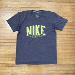 Vintage Nike T-shirt Medium